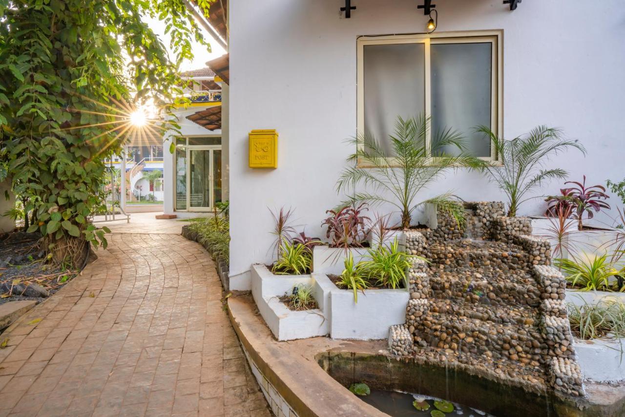 Moustache Goa Luxuria Hostel Vagator Exterior photo